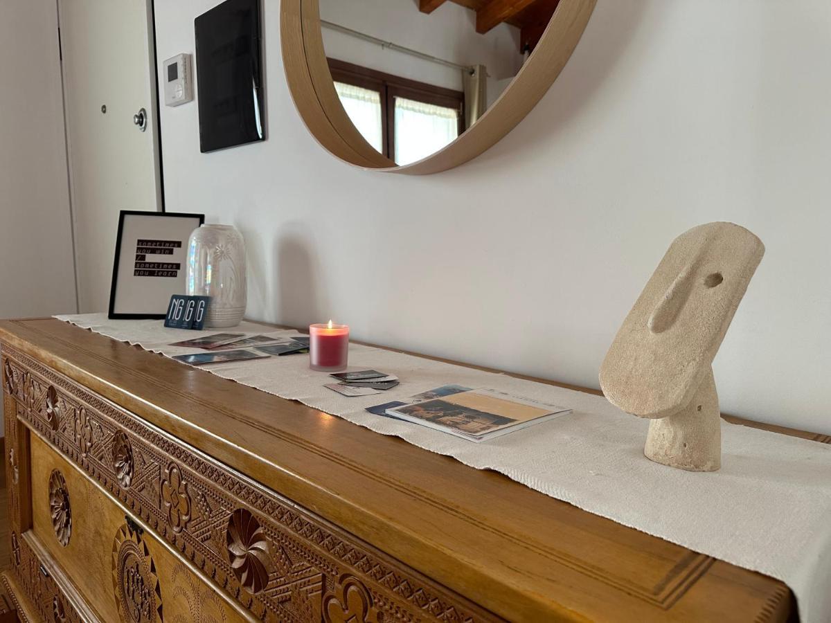 Ng Guest House Il Ris Сасари Екстериор снимка