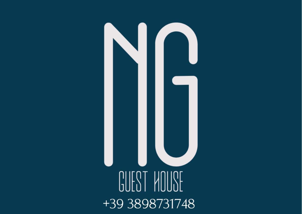 Ng Guest House Il Ris Сасари Екстериор снимка