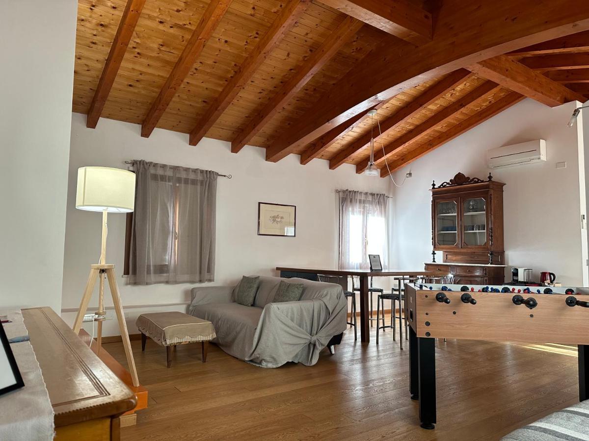 Ng Guest House Il Ris Сасари Екстериор снимка
