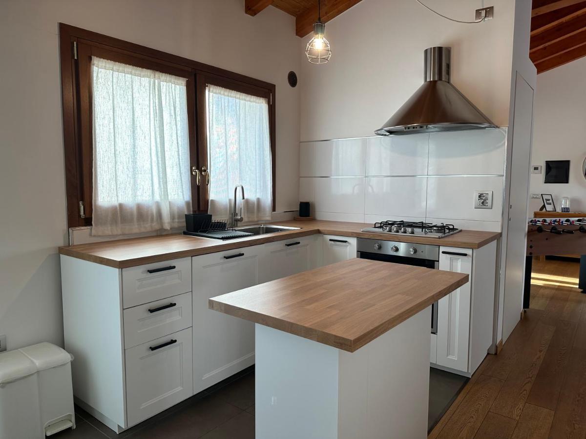 Ng Guest House Il Ris Сасари Екстериор снимка