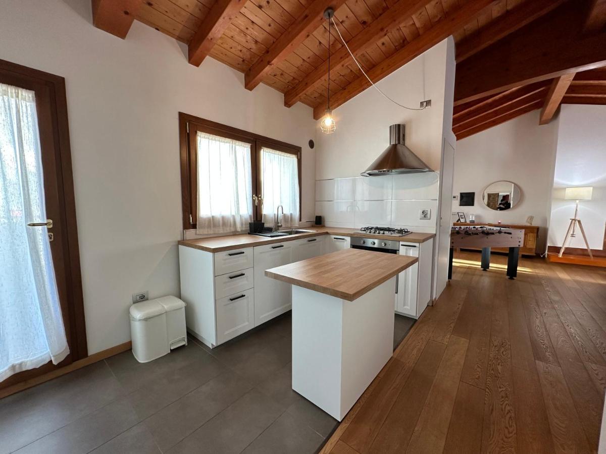 Ng Guest House Il Ris Сасари Екстериор снимка