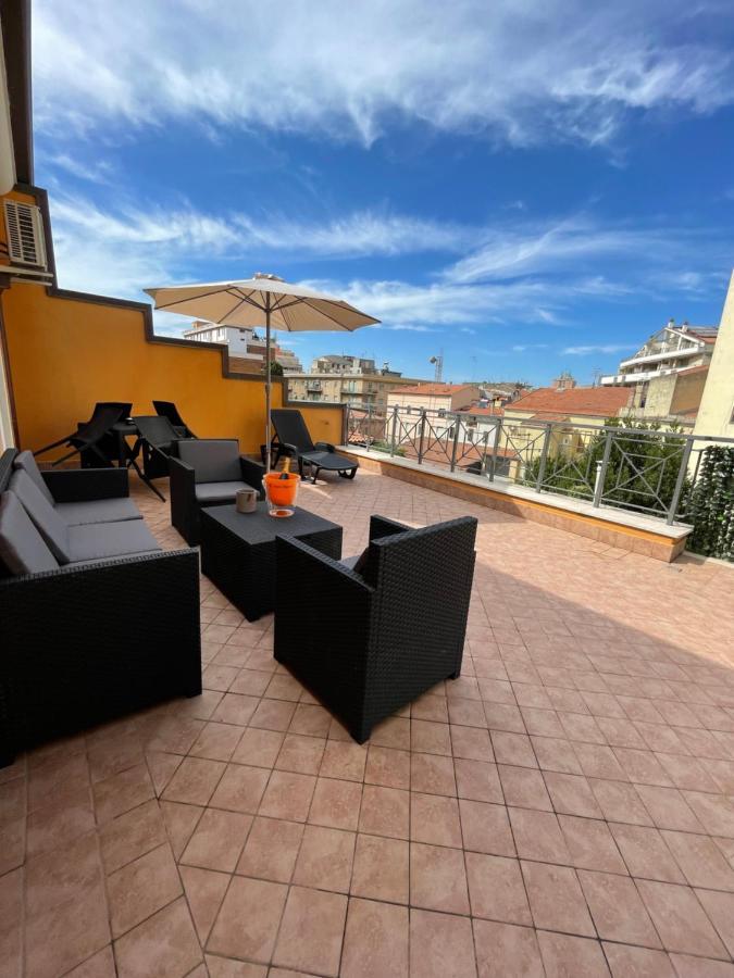 Ng Guest House Il Ris Сасари Екстериор снимка