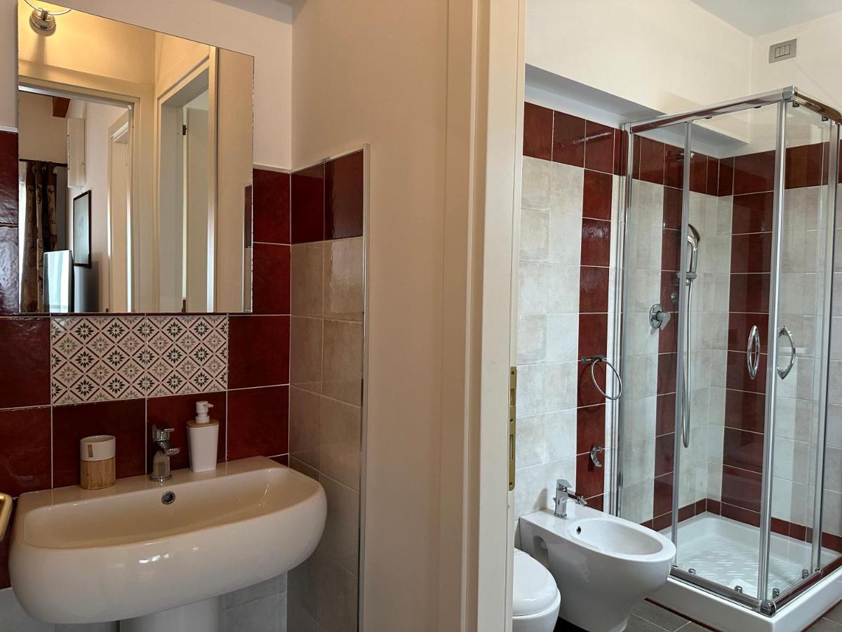 Ng Guest House Il Ris Сасари Екстериор снимка